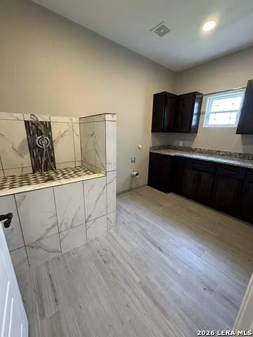 108 estates La Vernia, TX 78121