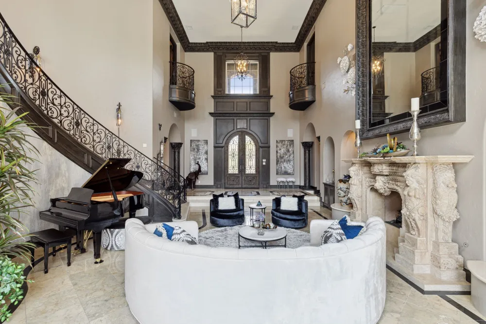 1161 La Mirada Southlake, TX 76092