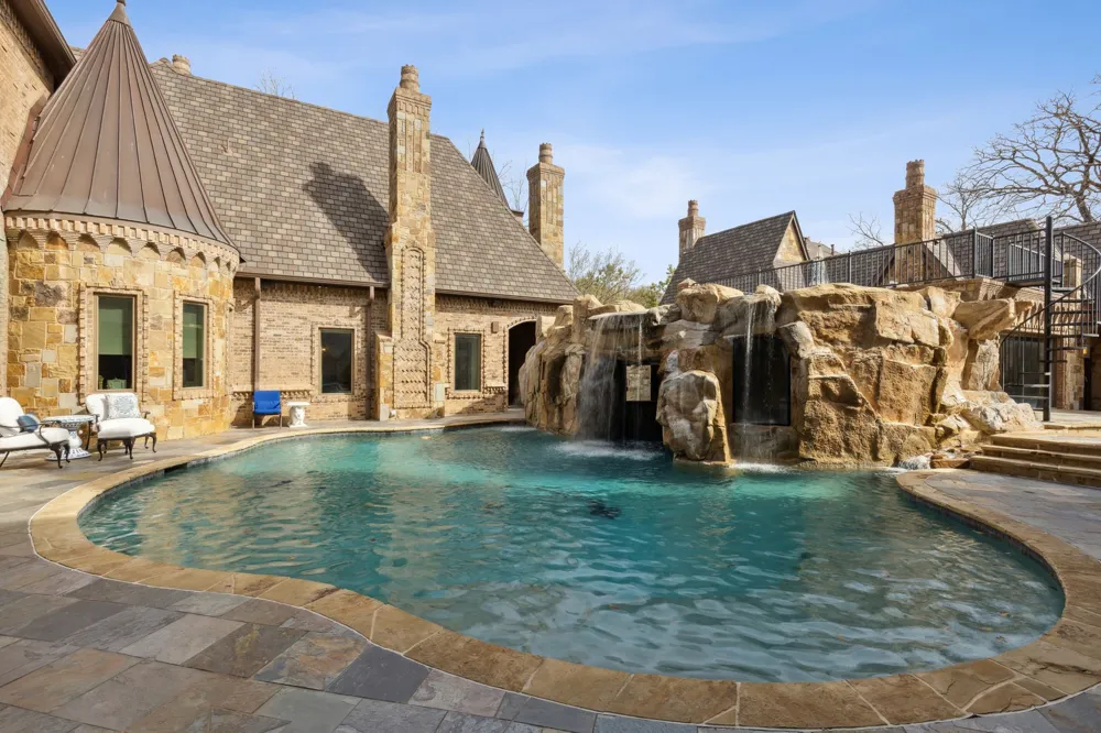 1161 La Mirada Southlake, TX 76092