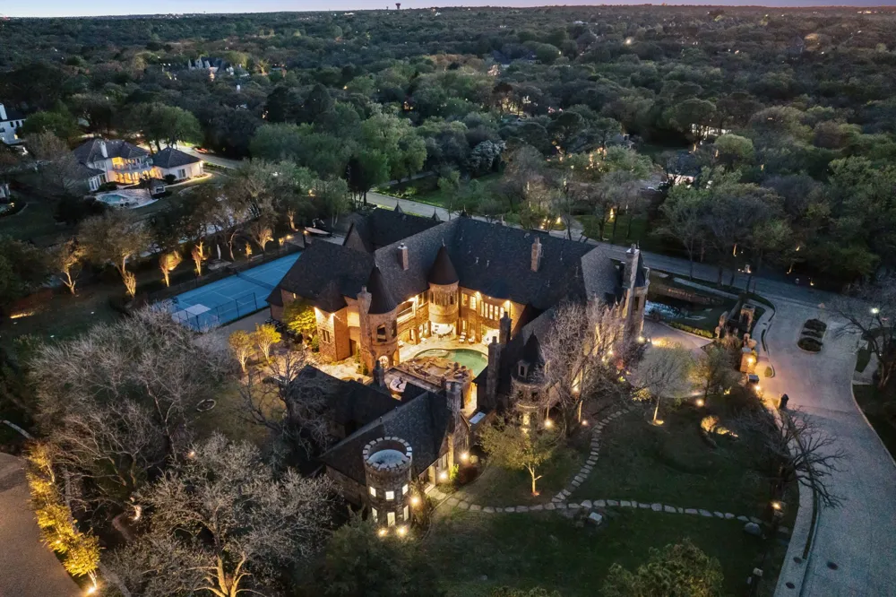 1161 La Mirada Southlake, TX 76092