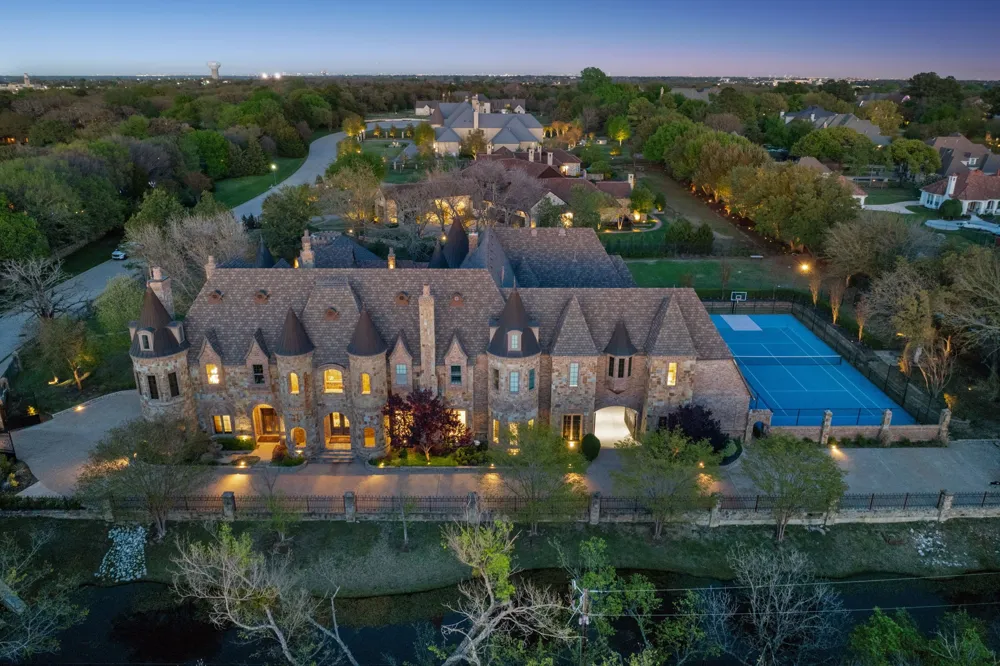 1161 La Mirada Southlake, TX 76092