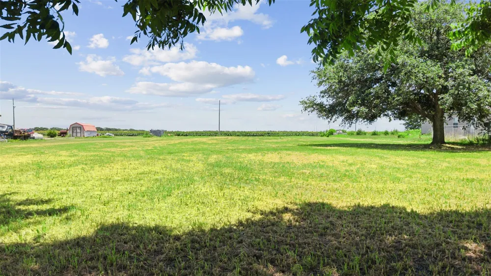 17420 Penwood Road East Bernard, TX 77435