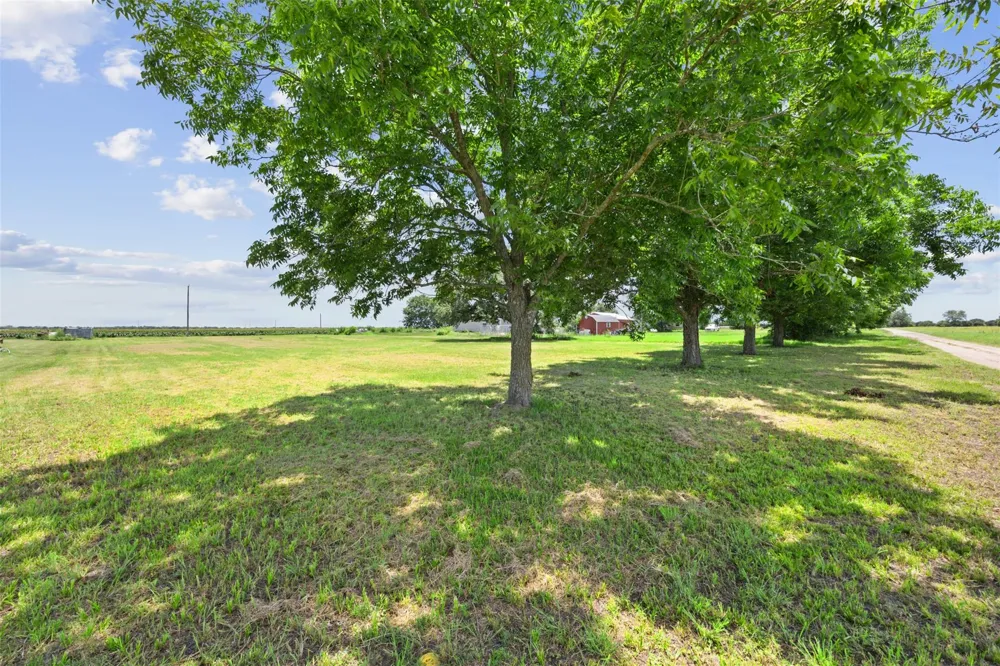 17420 Penwood Road East Bernard, TX 77435