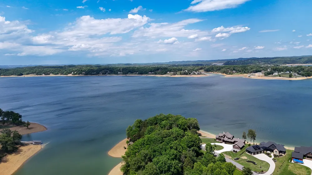 122 Ridge Point Trl Dandridge, TN 37725