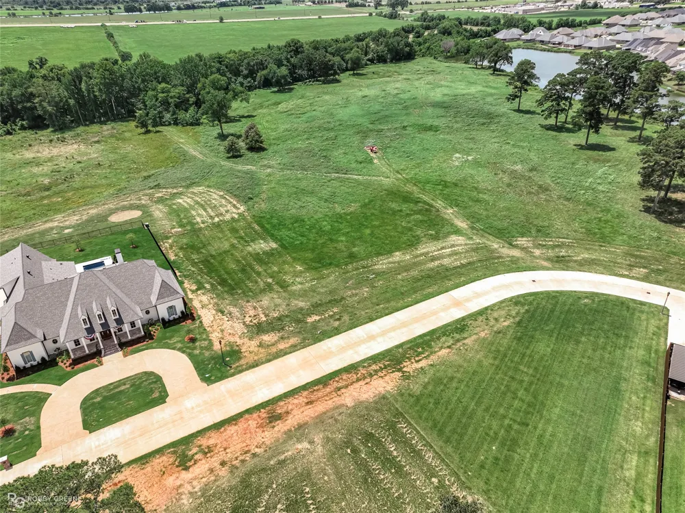 218 Sam Willen Drive Benton, LA 71006
