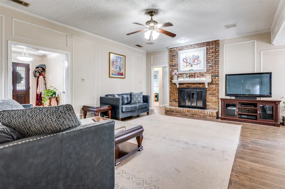 722 Corinthian Place Duncanville, TX 75137