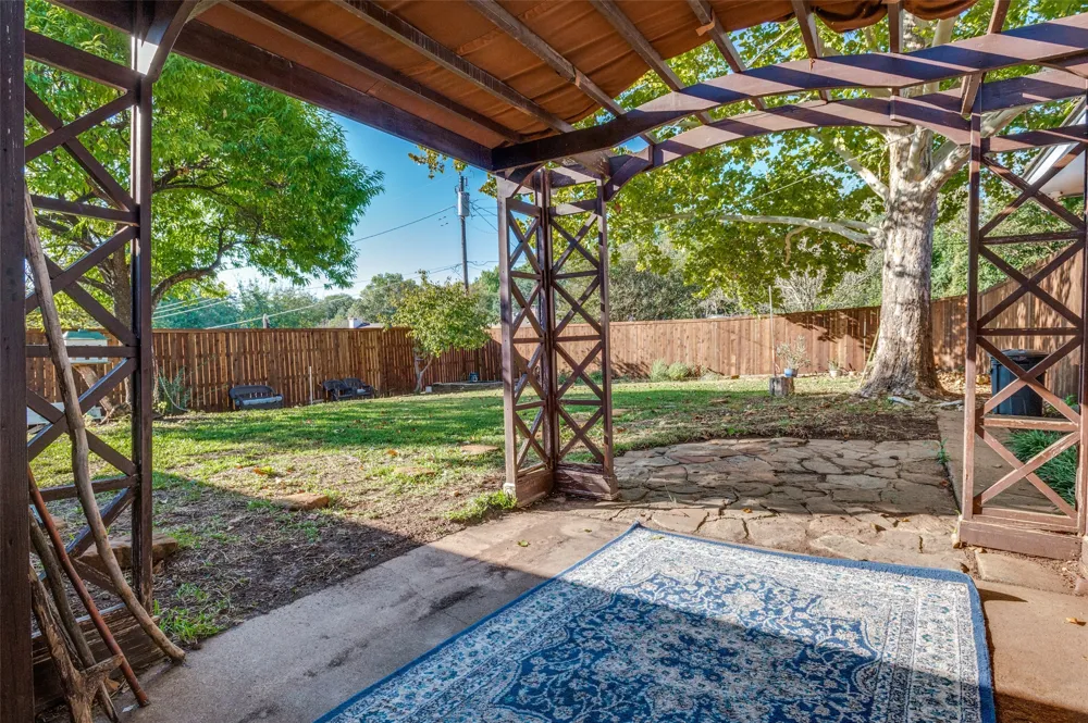 722 Corinthian Place Duncanville, TX 75137