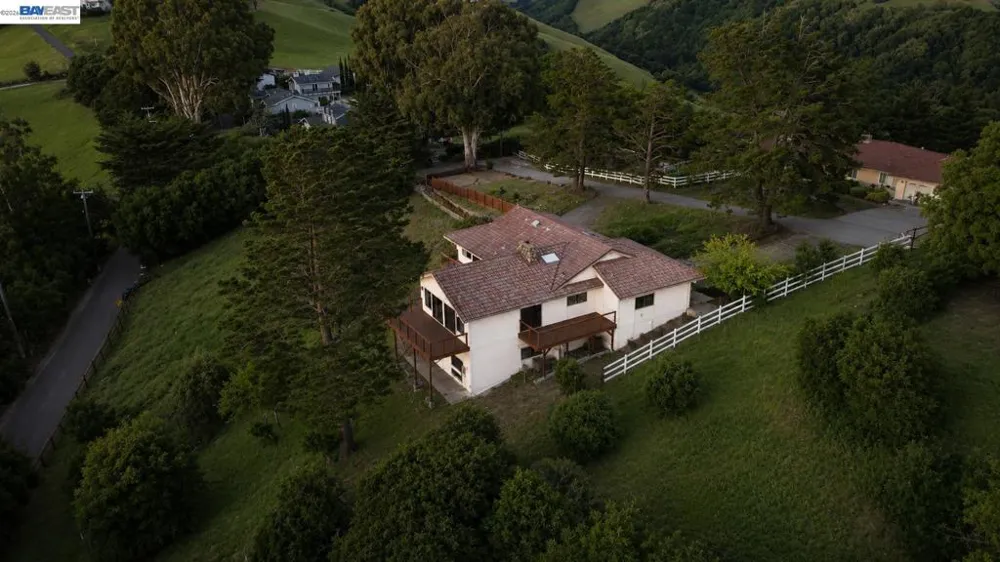 6727 Sunnyslope Ave Castro Valley, CA 94552
