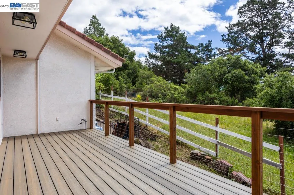6727 Sunnyslope Ave Castro Valley, CA 94552