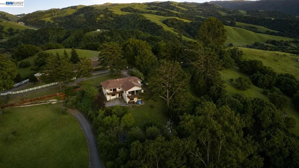 6727 Sunnyslope Ave Castro Valley, CA 94552