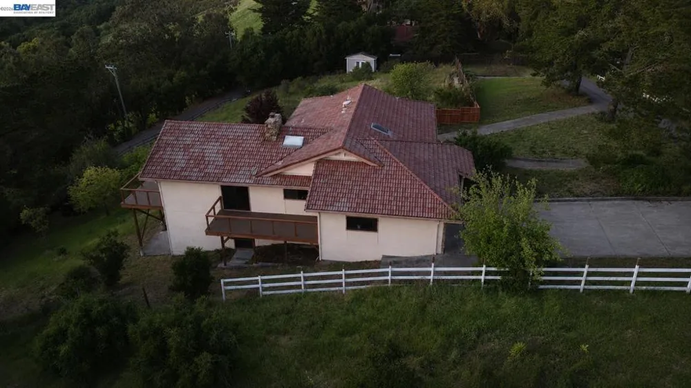 6727 Sunnyslope Ave Castro Valley, CA 94552