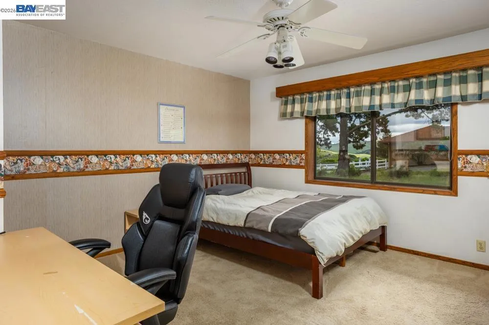 6727 Sunnyslope Ave Castro Valley, CA 94552