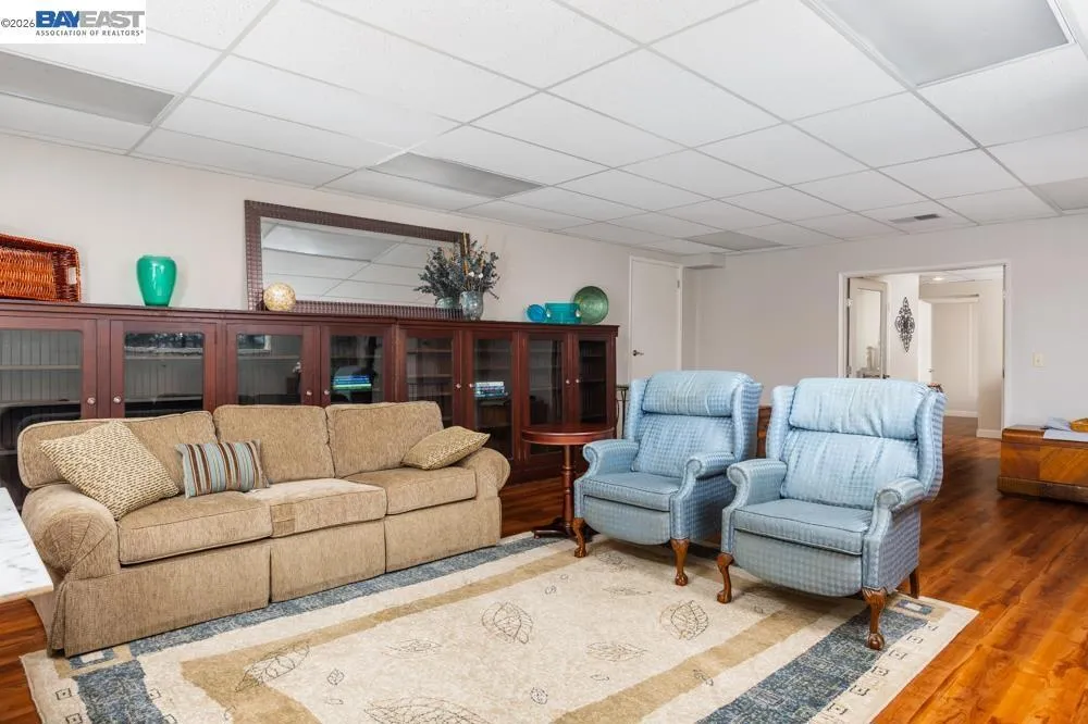 6727 Sunnyslope Ave Castro Valley, CA 94552
