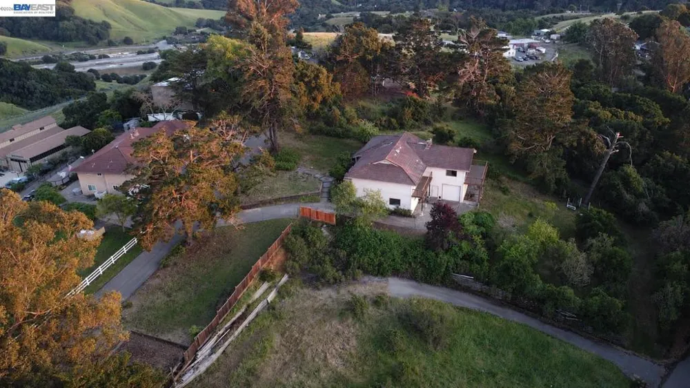 6727 Sunnyslope Ave Castro Valley, CA 94552
