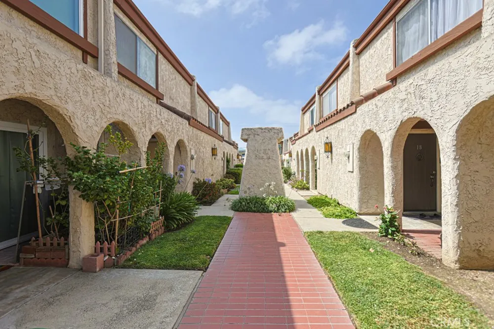 1316 Elm #9 San Gabriel, CA 91775