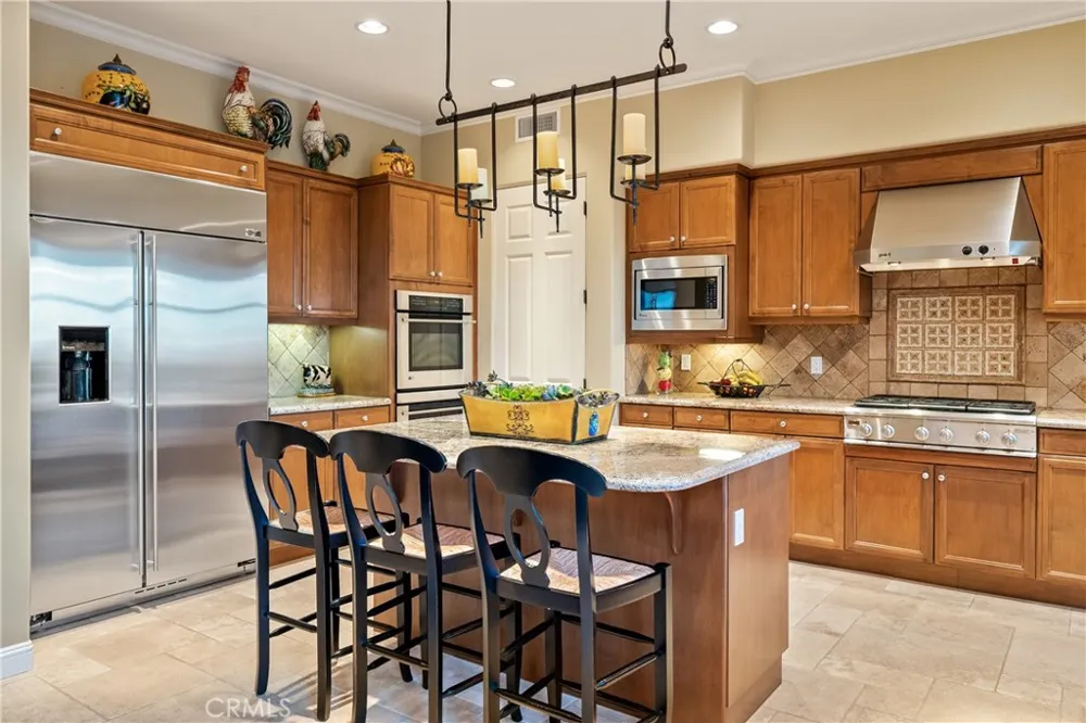 2438 Battering Rock Templeton, CA 93465