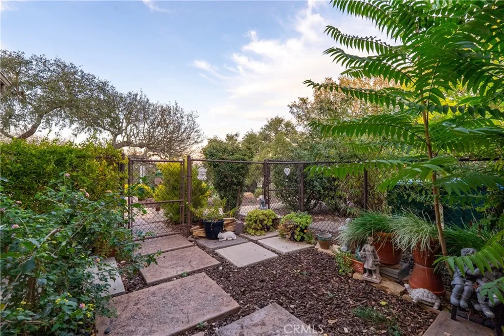 2438 Battering Rock Templeton, CA 93465
