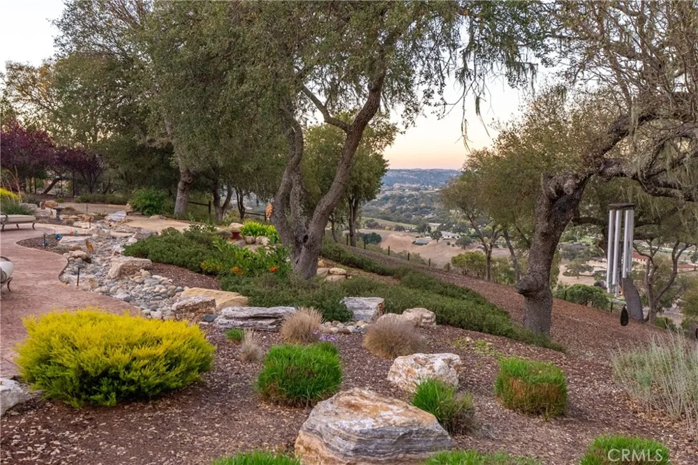 2438 Battering Rock Templeton, CA 93465
