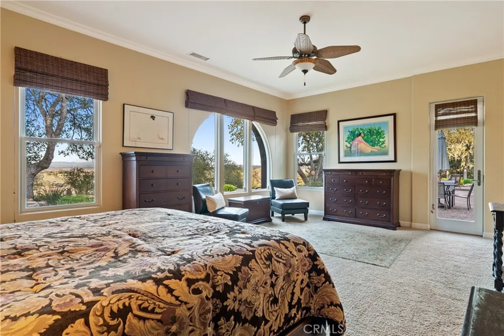 2438 Battering Rock Templeton, CA 93465