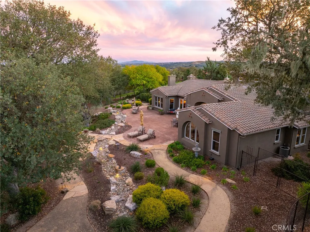 2438 Battering Rock Templeton, CA 93465