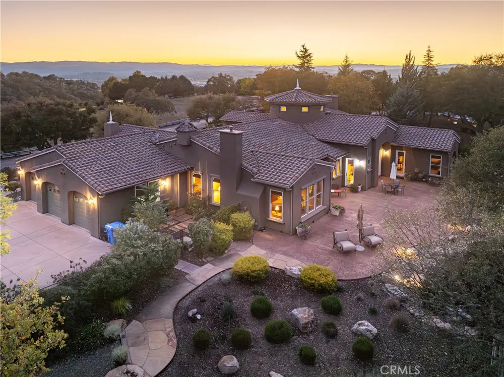 2438 Battering Rock Templeton, CA 93465