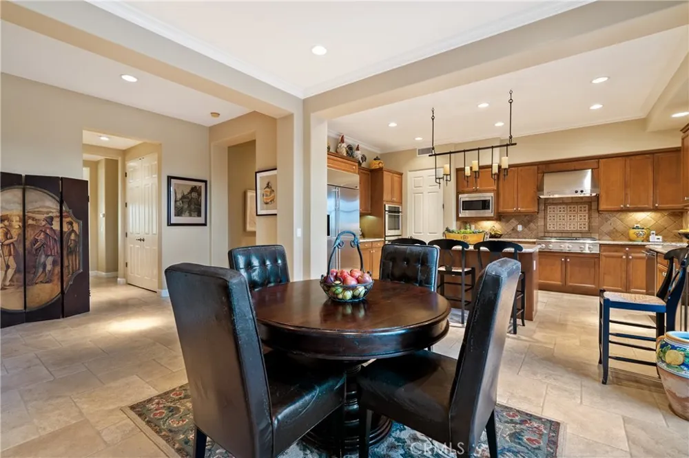 2438 Battering Rock Templeton, CA 93465