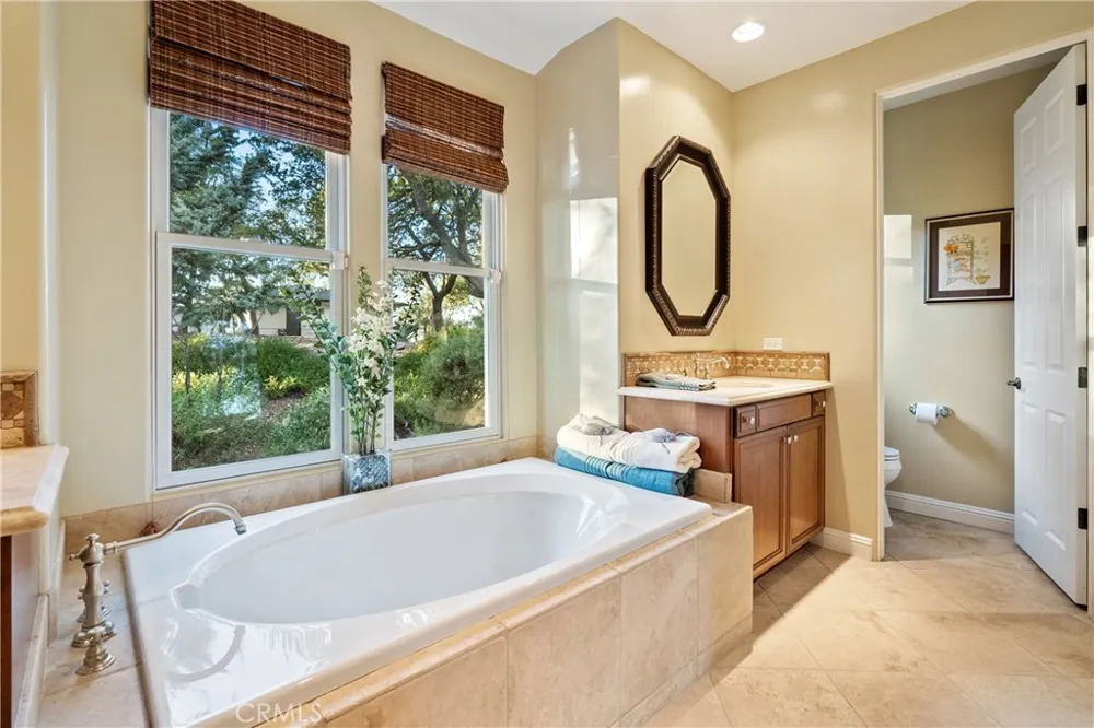 2438 Battering Rock Templeton, CA 93465