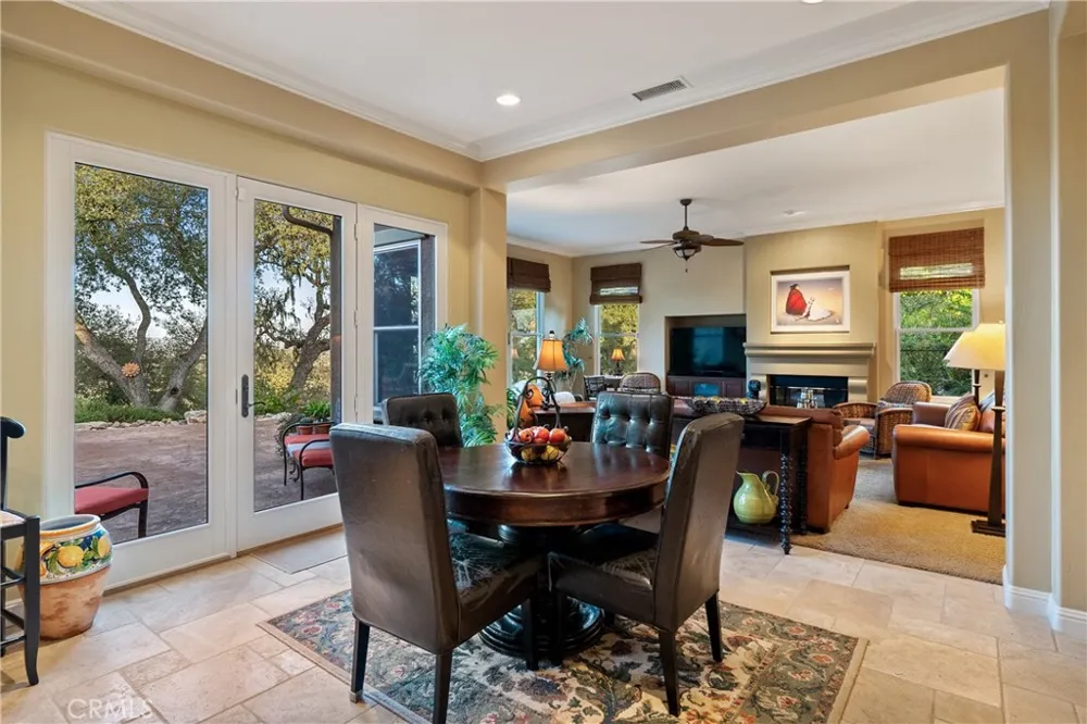 2438 Battering Rock Templeton, CA 93465