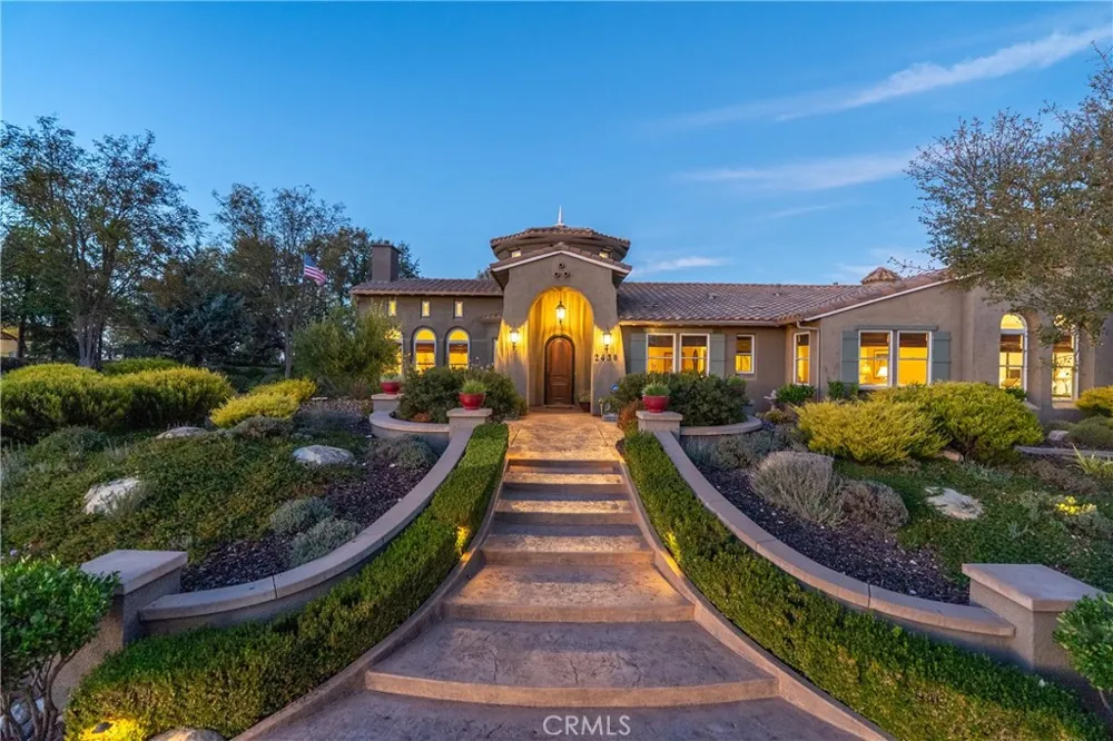 2438 Battering Rock Templeton, CA 93465