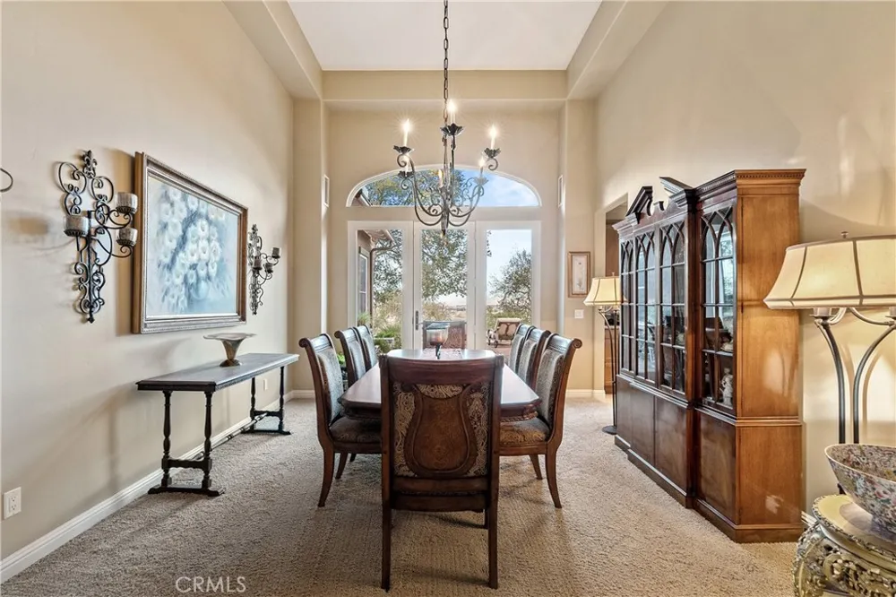 2438 Battering Rock Templeton, CA 93465
