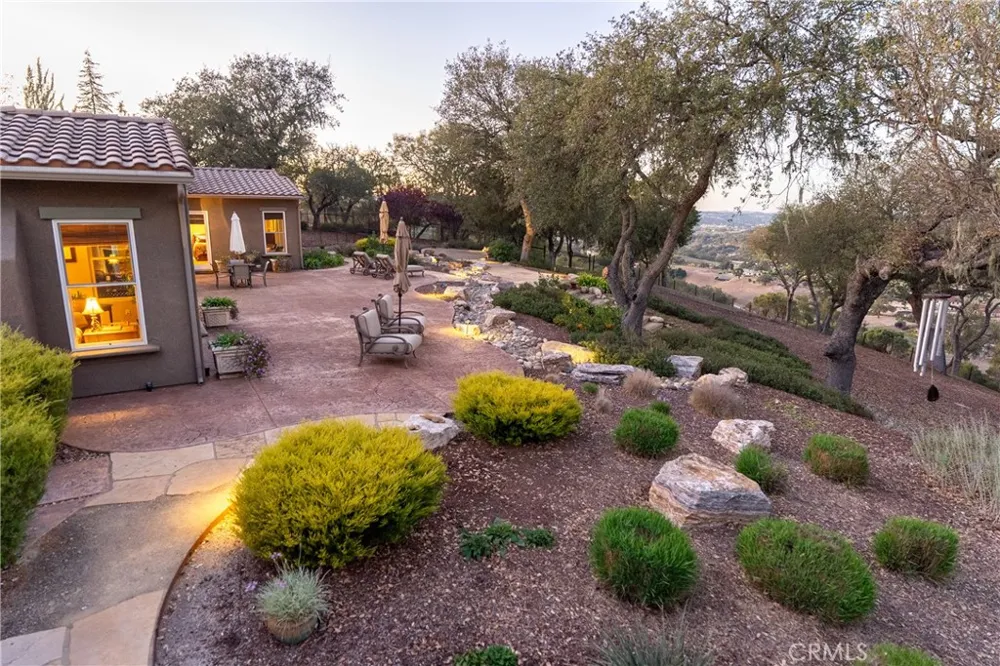 2438 Battering Rock Templeton, CA 93465