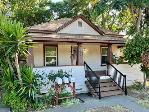 1326 Mulberry