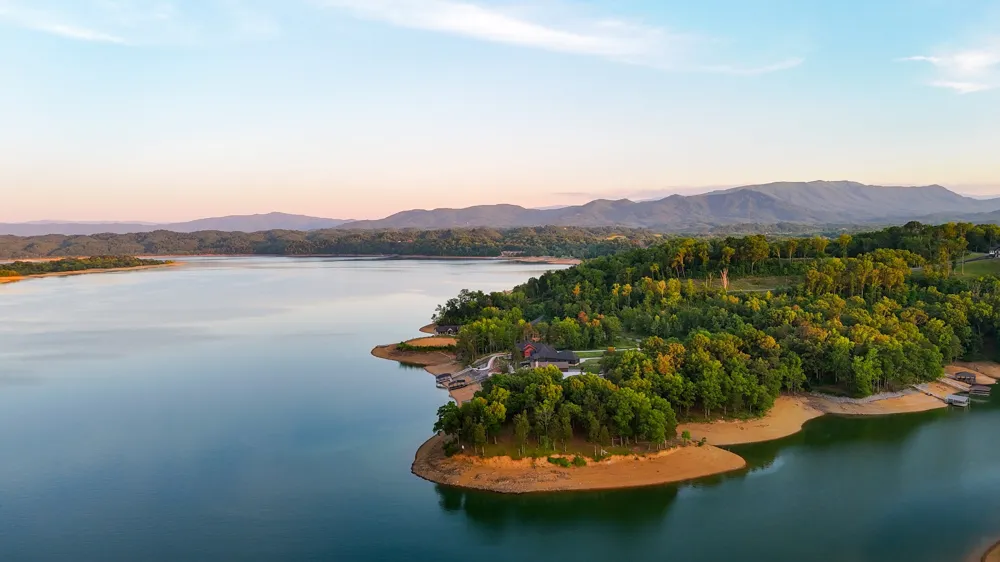 123 Ridge Point Trl Dandridge, TN 37725