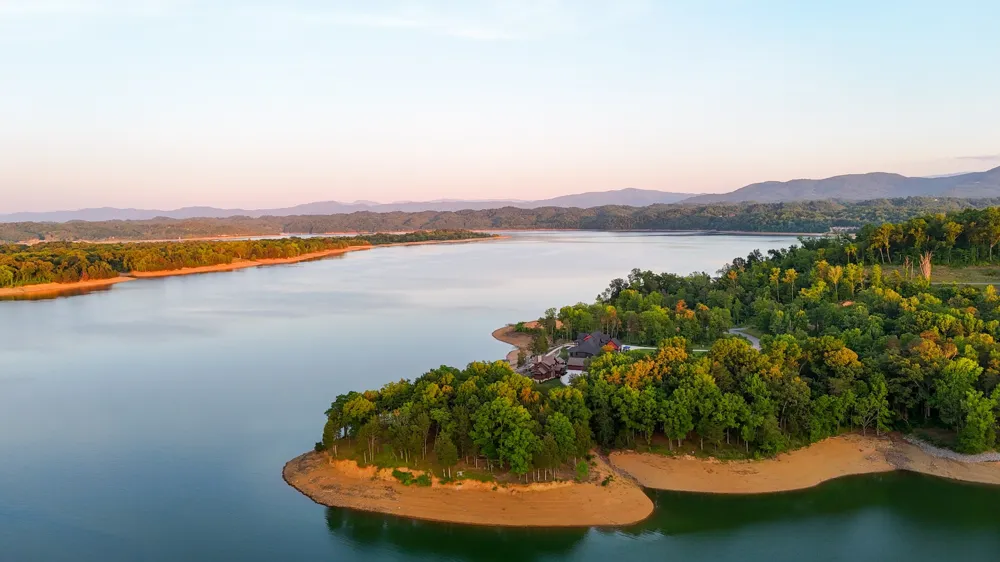 123 Ridge Point Trl Dandridge, TN 37725
