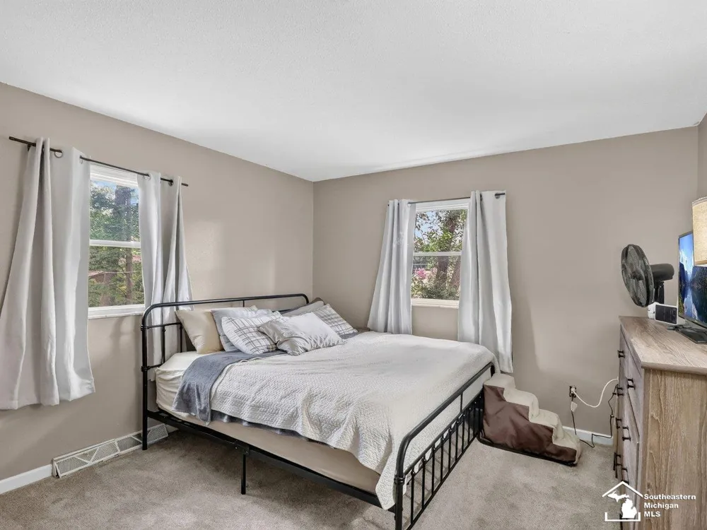 11589 Brookshire Drive Bedford Township, MI 48182