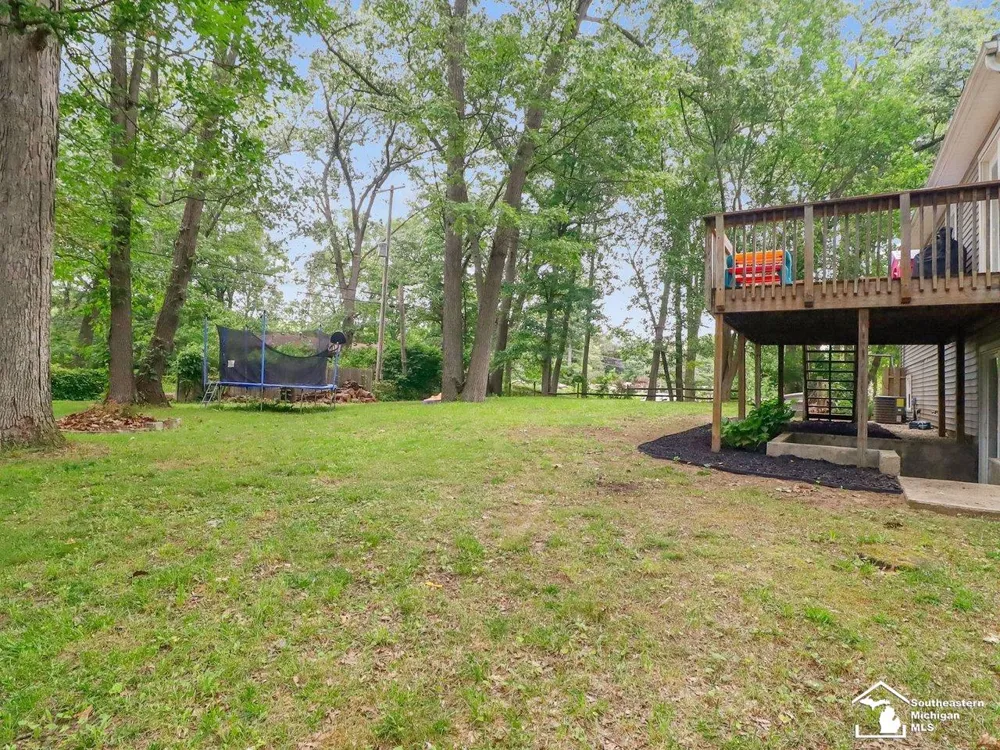 11589 Brookshire Drive Bedford Township, MI 48182