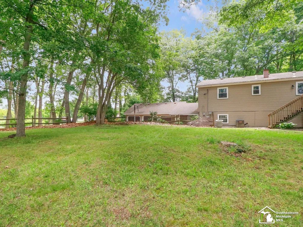 11589 Brookshire Drive Bedford Township, MI 48182