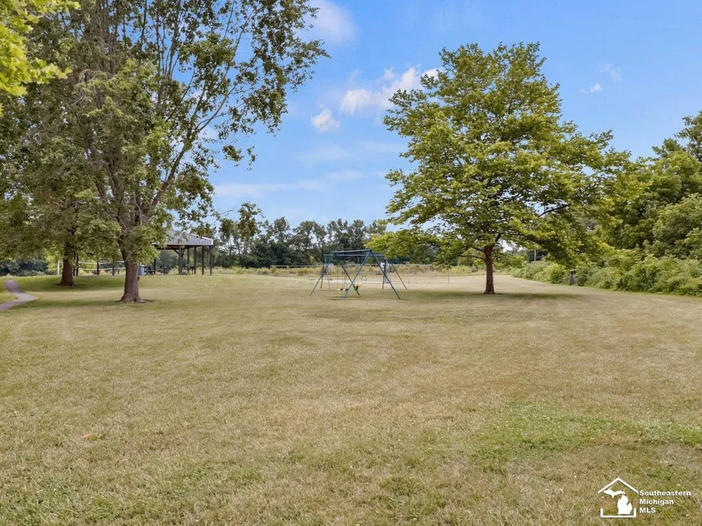 11589 Brookshire Drive Bedford Township, MI 48182