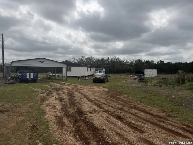 258 Ewing Pipe Creek, TX 78063