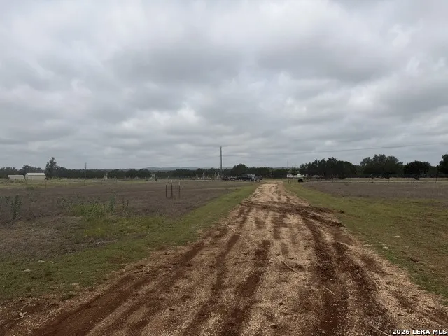 258 Ewing Pipe Creek, TX 78063