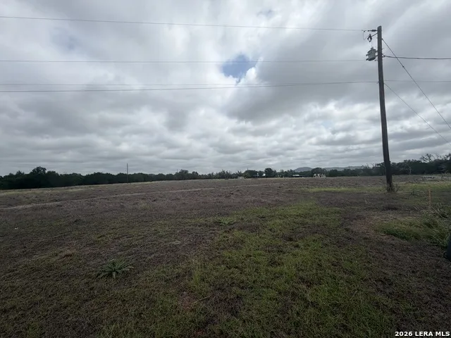 258 Ewing Pipe Creek, TX 78063