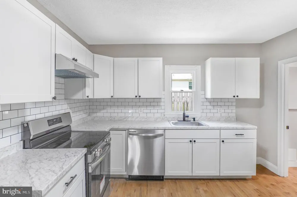 227 DALE DRIVE Colonial Beach, VA 22443