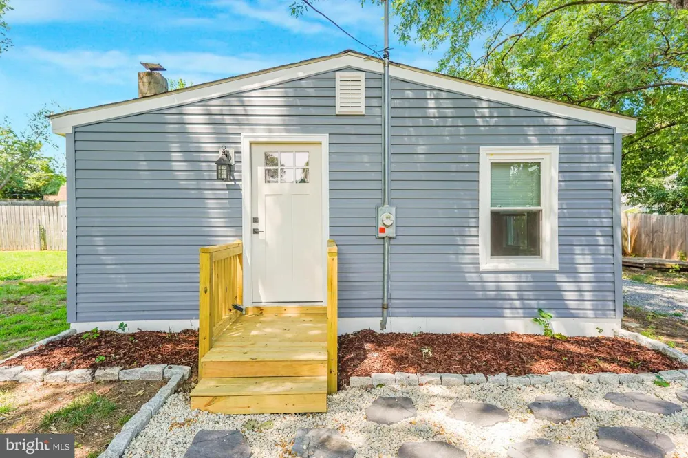 227 DALE DRIVE Colonial Beach, VA 22443
