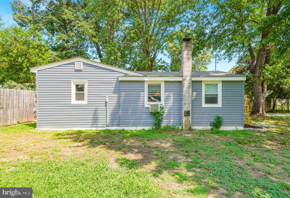 227 DALE DRIVE Colonial Beach, VA 22443