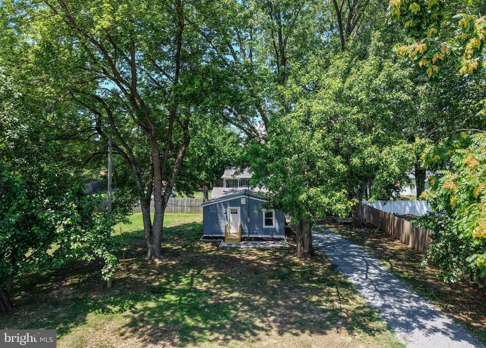 227 DALE DRIVE Colonial Beach, VA 22443