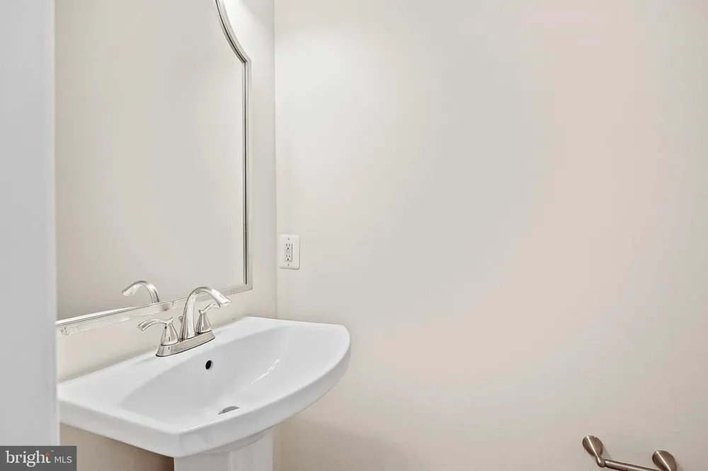 9939 FRAGRANT LILIES WAY Laurel, MD 20723