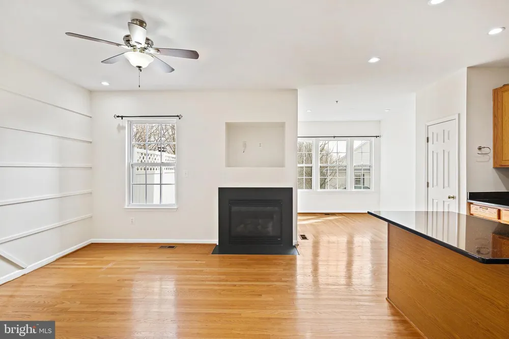 9939 FRAGRANT LILIES WAY Laurel, MD 20723