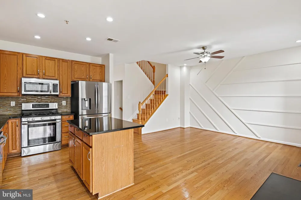 9939 FRAGRANT LILIES WAY Laurel, MD 20723