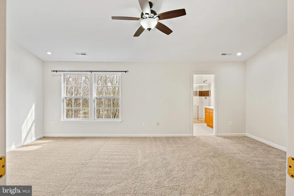 9939 FRAGRANT LILIES WAY Laurel, MD 20723
