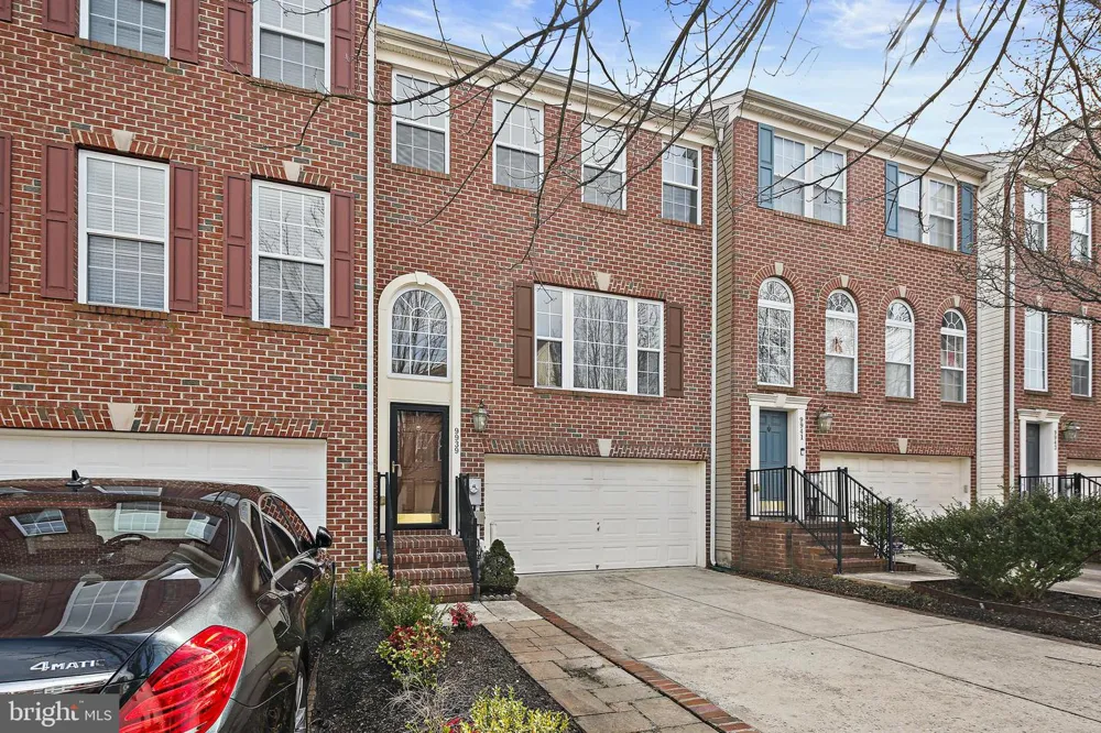 9939 FRAGRANT LILIES WAY Laurel, MD 20723
